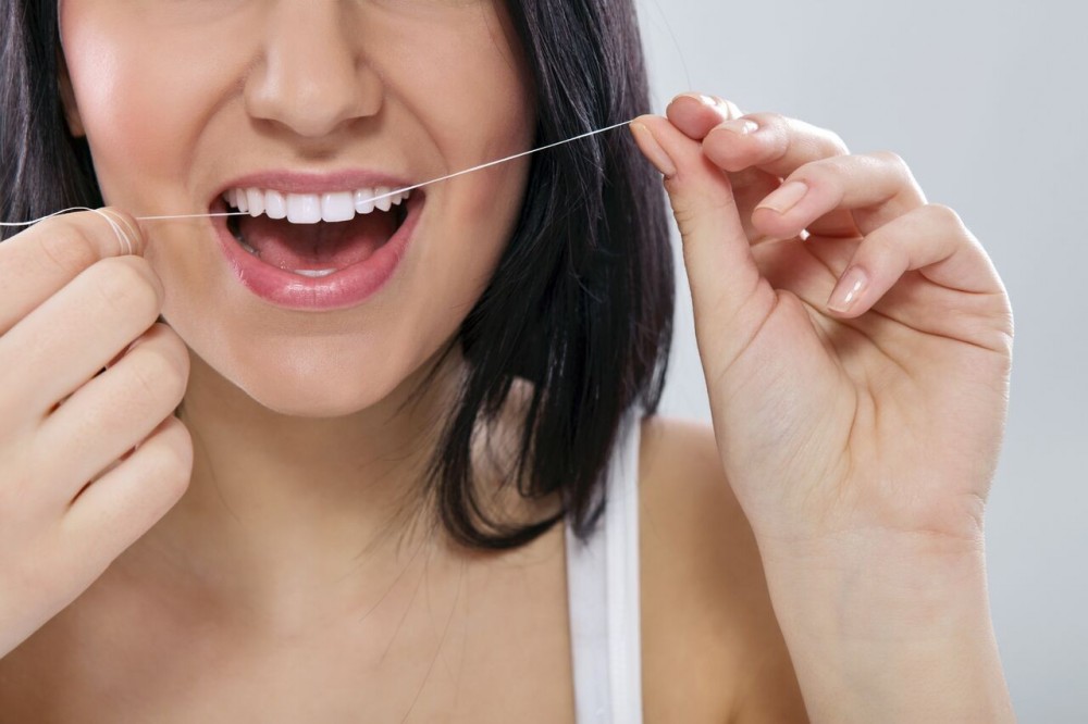 What is the difference between Superfloss, floss threaders, floss picks and  dental floss? – Brock Street Dental Practice